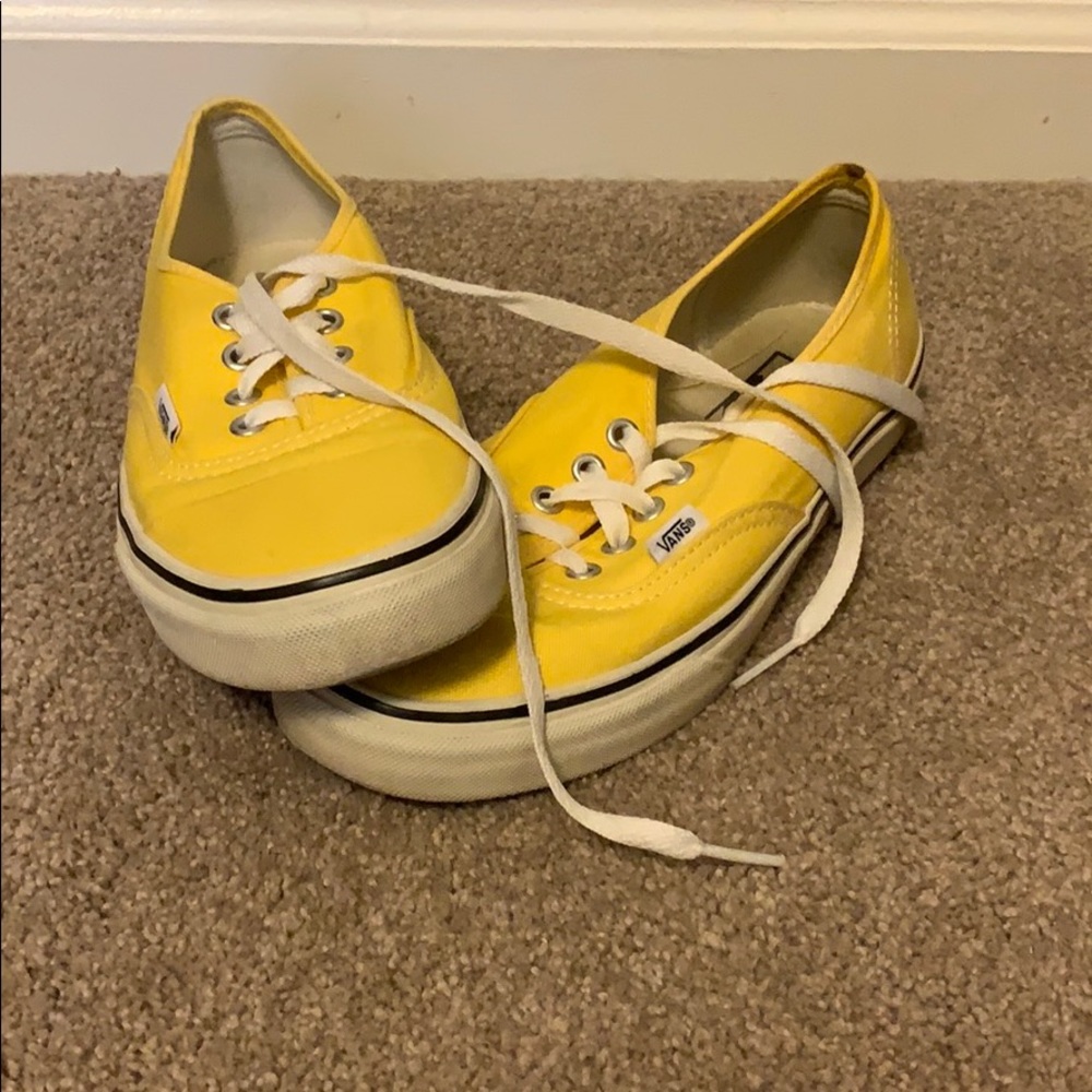 Women’s yellow Vans